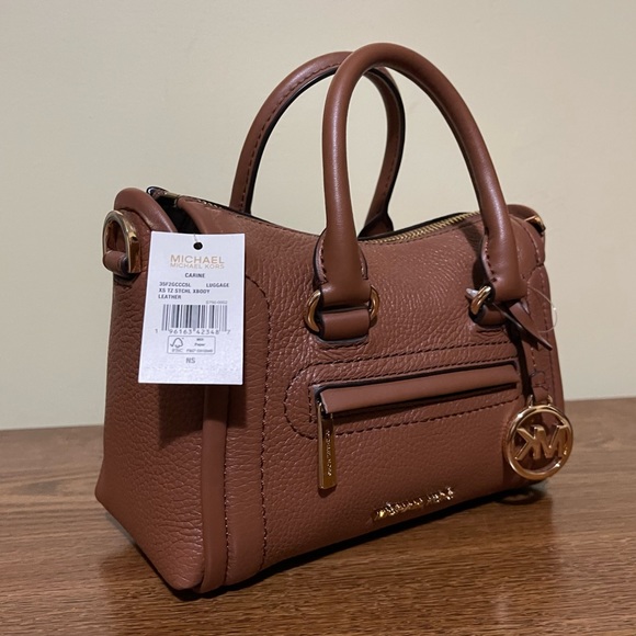 MICHAEL KORS CARINE EXTRA-SMALL PEBBLED LEATHER SATCHEL - Picture 4 of 8